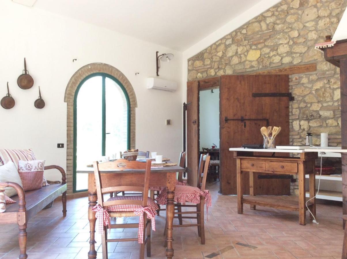 דירות צ'צ'ינה Relais Casale Il Poggetto - Olivo 2 By Zoom In Earth מראה חיצוני תמונה